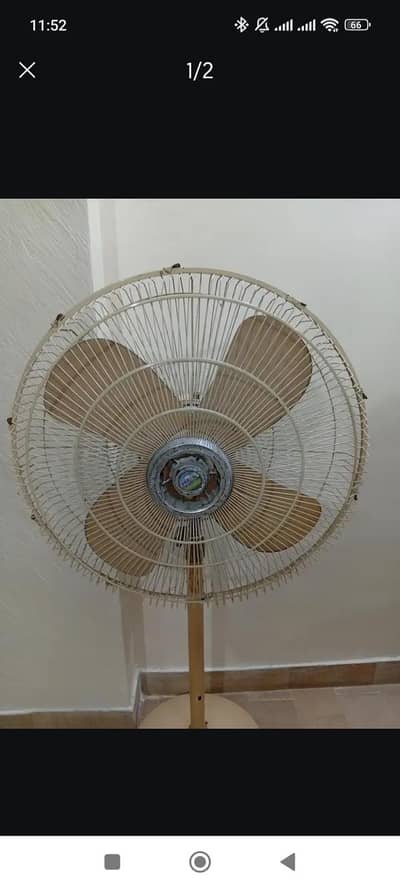 Pak Fan Pedestal