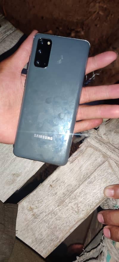 sumsung s20
