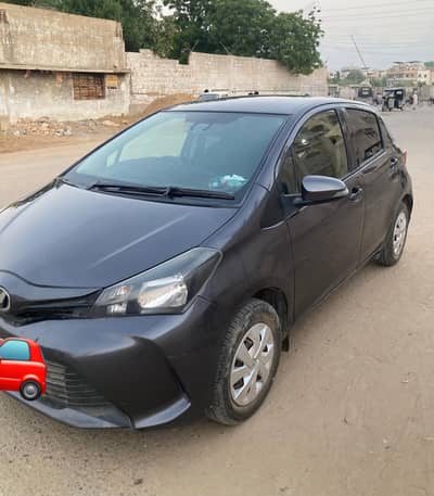 Toyota Vitz 2015/2019 F 1.0 For Sale