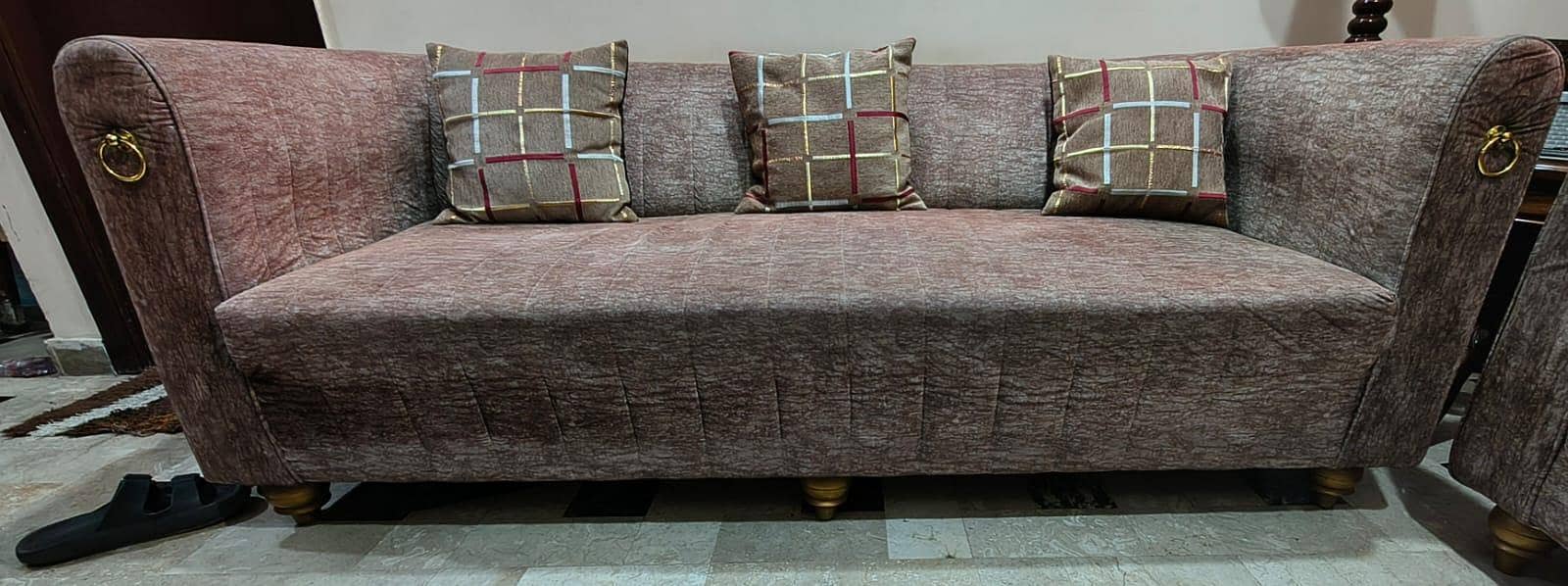 5 seater sofa 3