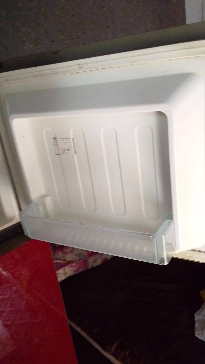 Refrigerator 1