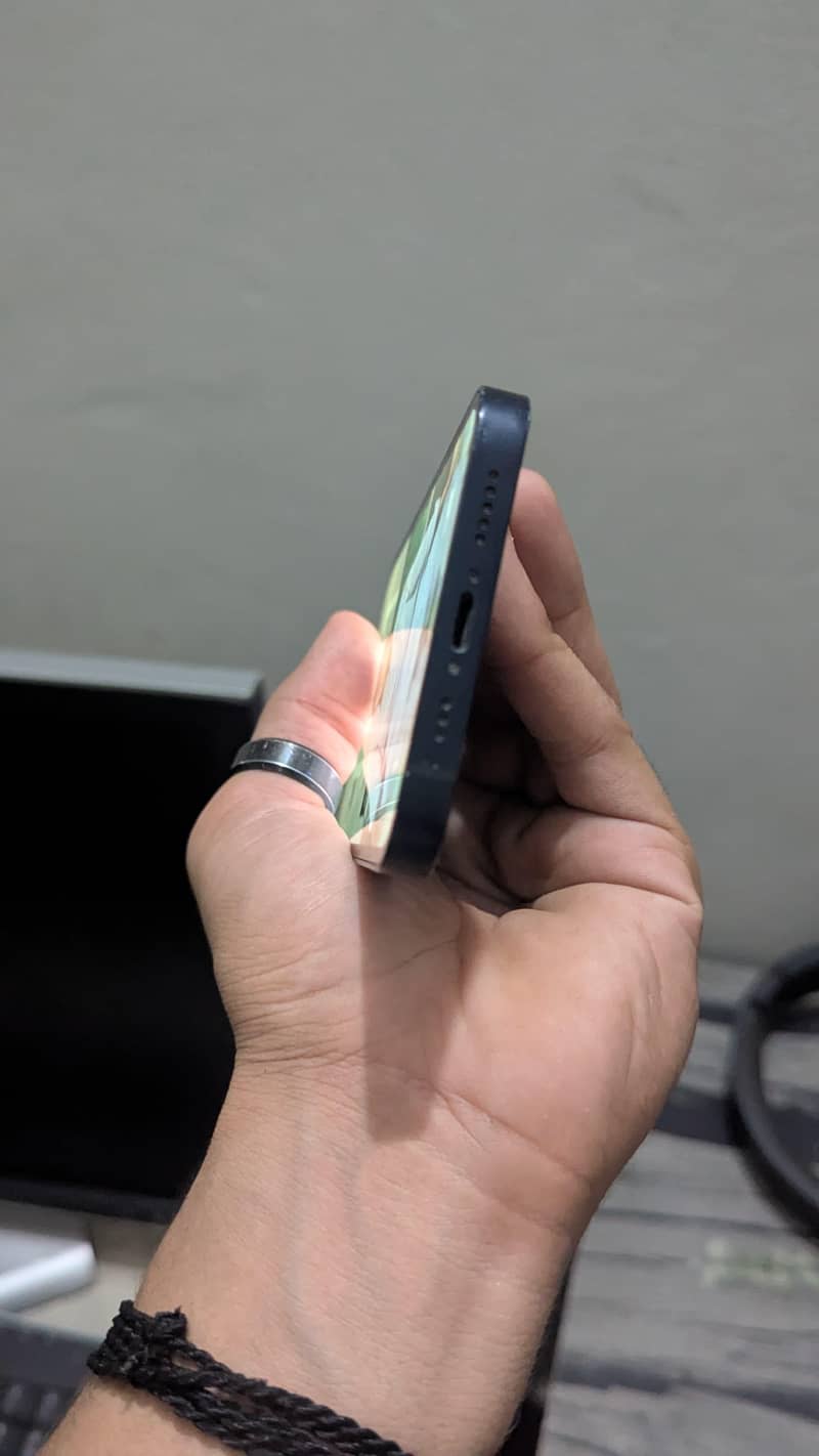 Iphone 12 4