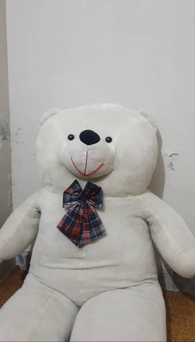 5ft teddybear for sale in good condition