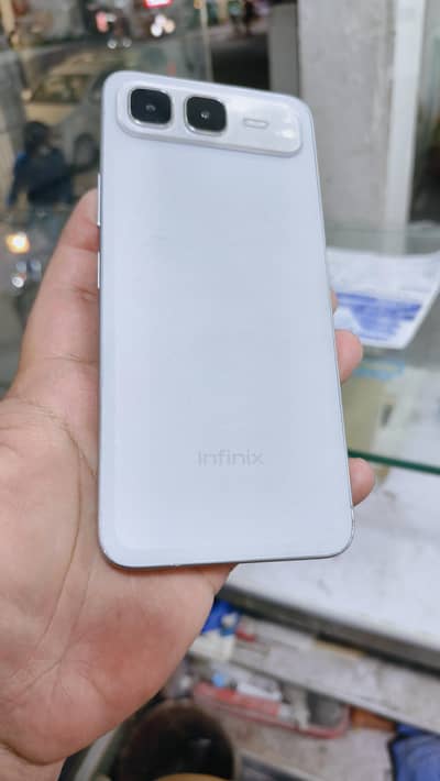 Infinix smart 10 plus 4/128 10/10 Condition 8 month warranty One Hand