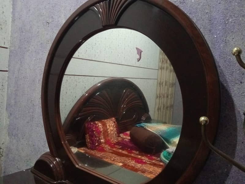 dressing table 2
