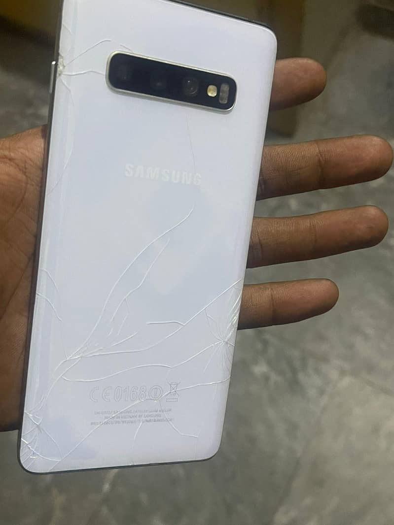 Samsung S10 plus 4