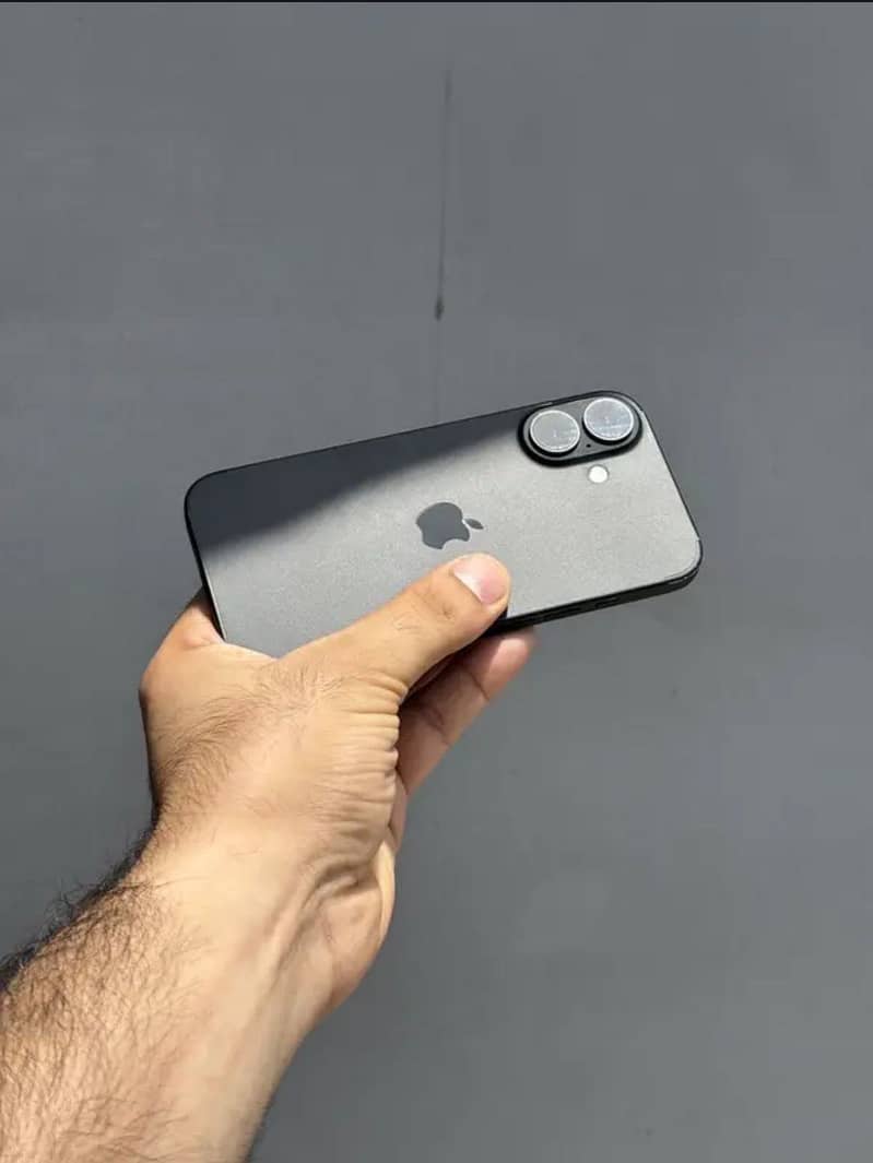 iPhone 16 2