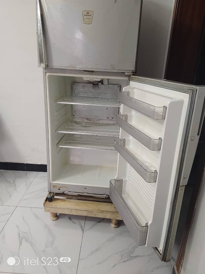Refrigerator Medium Size 3