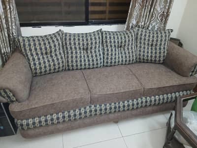 5 Seater sofa and centre table