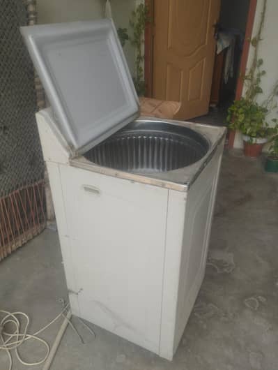 old modle washing machine
