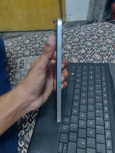 Infinix hot 60i without box but new