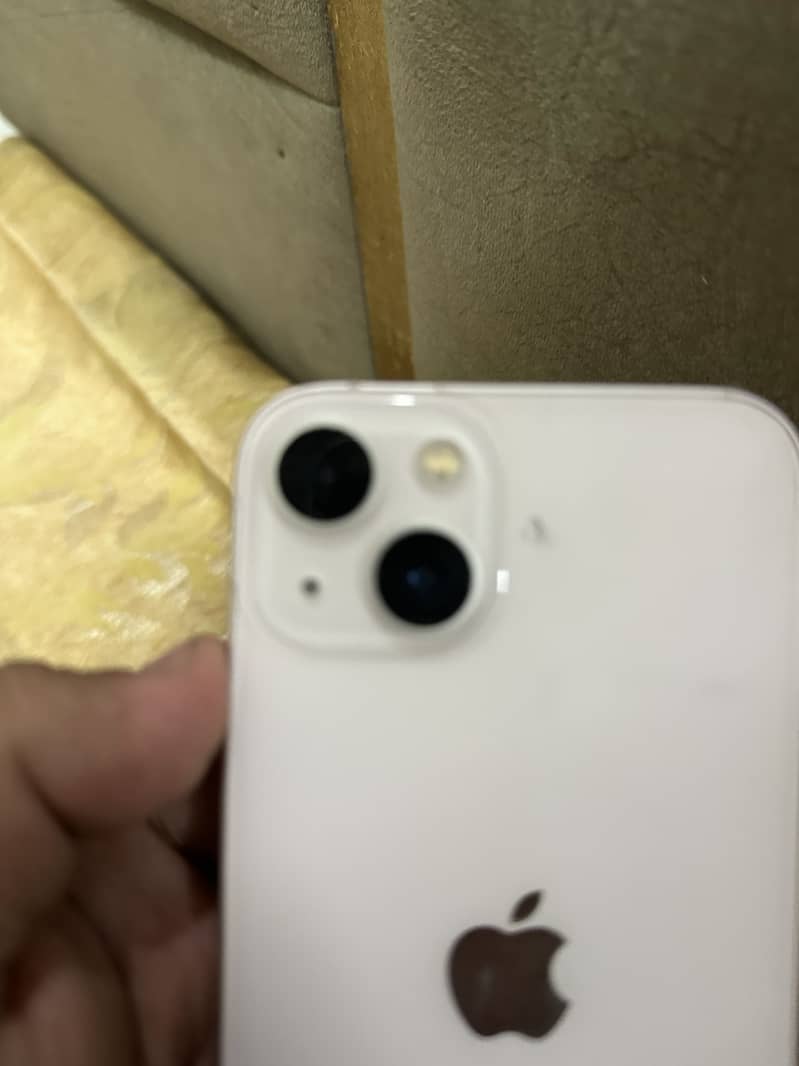 iPhone 13 0