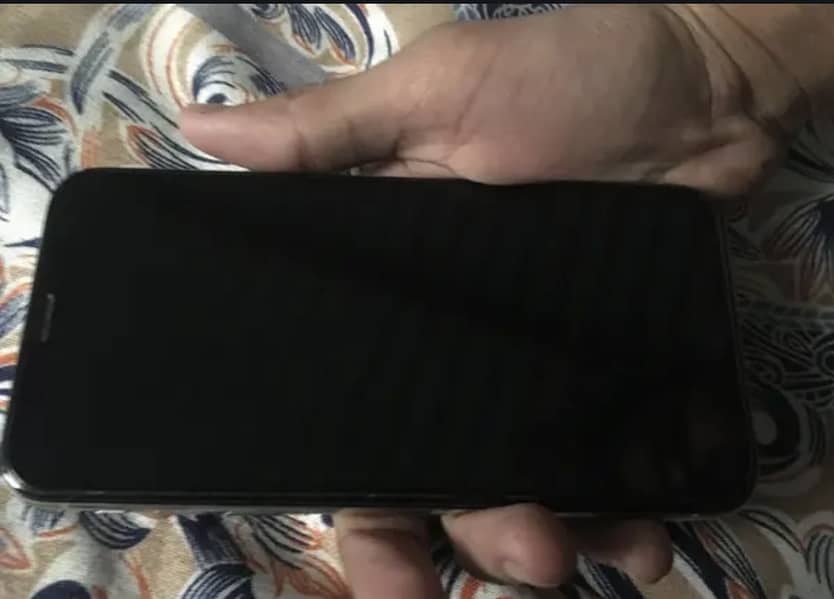 iPhone X 4