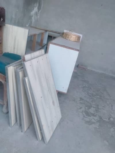 Kitchen Wood Sheets and counter