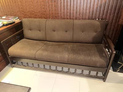 5 SEATER WOODEN SOFA WITH TABLE