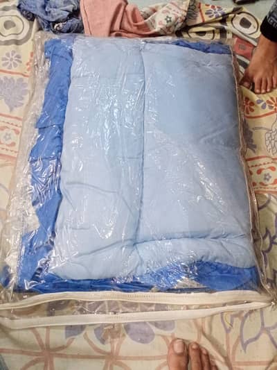 Bilkul new hai unused hai