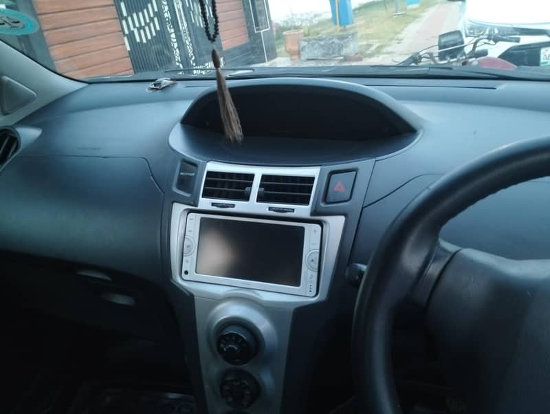 vitz 2010/2013 7