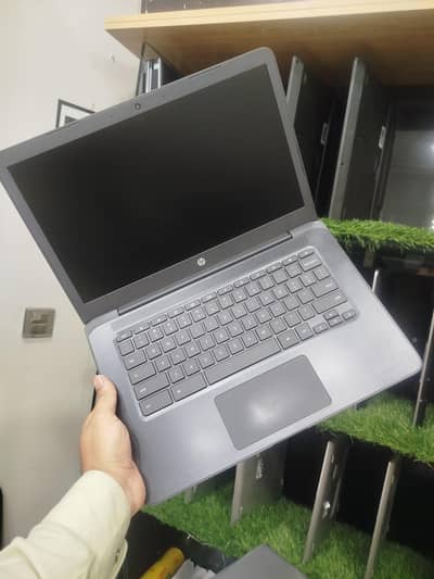 Hp Chromebook 14 G5 | Celeron 3300|32GB | 4gb Ddr4| 14 inch display