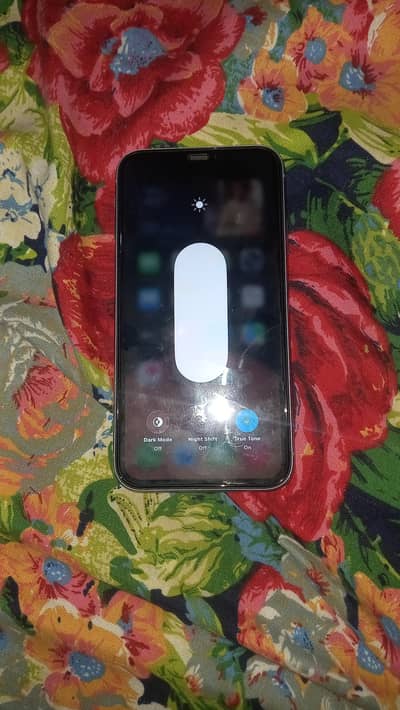 Apple I phone 11 neat n clean geniun