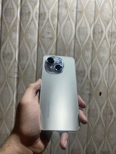 Tecno spark go 1