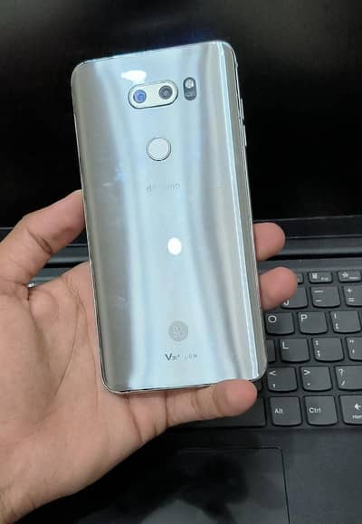 LG V30 Plus 4GB 128GB (Exchange Possible)