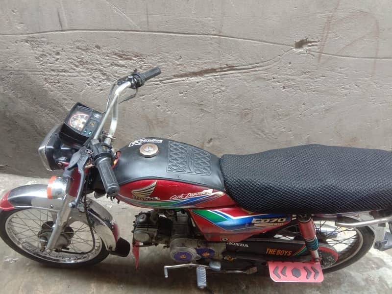 motorcycle 0