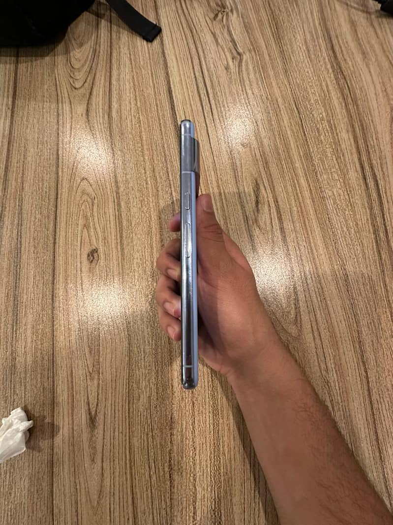 Google pixel 8pro 4