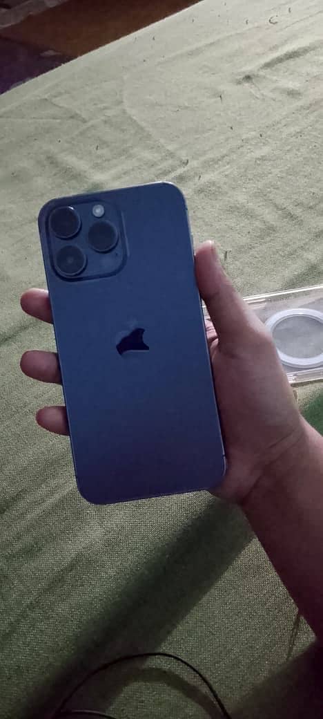 Iphone 14 pro max 4