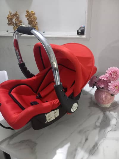 Carry Cot / Car Seat for baby