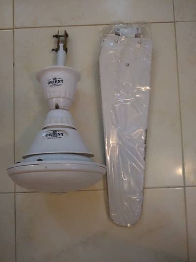 3 ceiling fans for sale, good condition