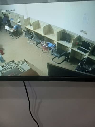 4 camera and DVR 8 pots