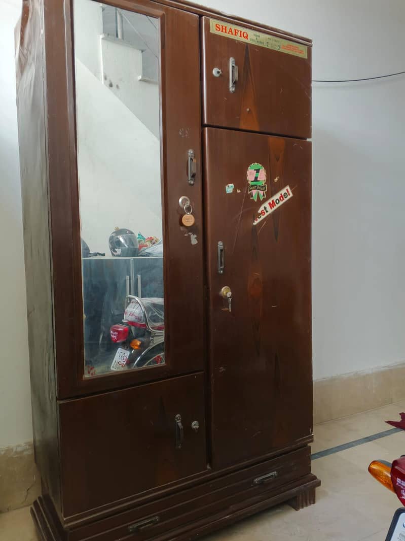 wardrobe 1