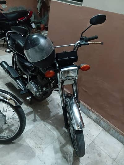 honda 125 black self start silver 03017114491