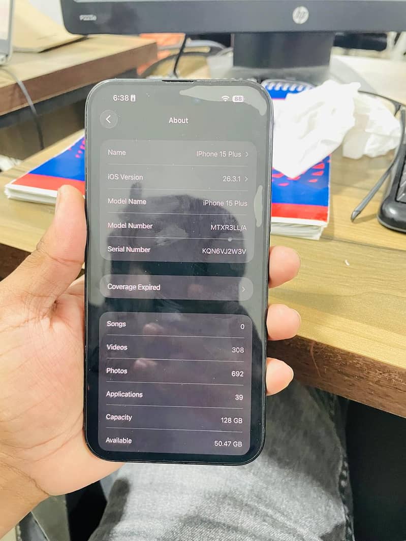 Apple iPhone 15 plus 0