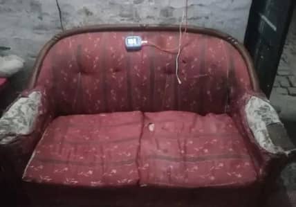 AoA 7 seater sofa normal condition ha lekin acha ha contact03219539957