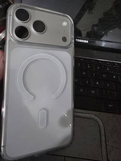 Iphone 17 pro max 100% health with box bypass