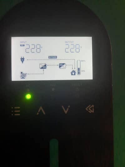 pv 9000 model 6.5kw 6 month used just like brand new selling