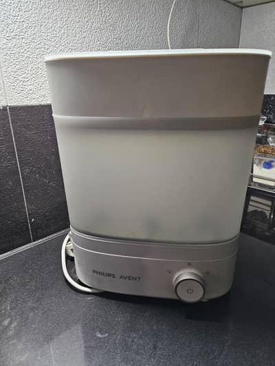 Phillips Avent original sterilizer used only thrice