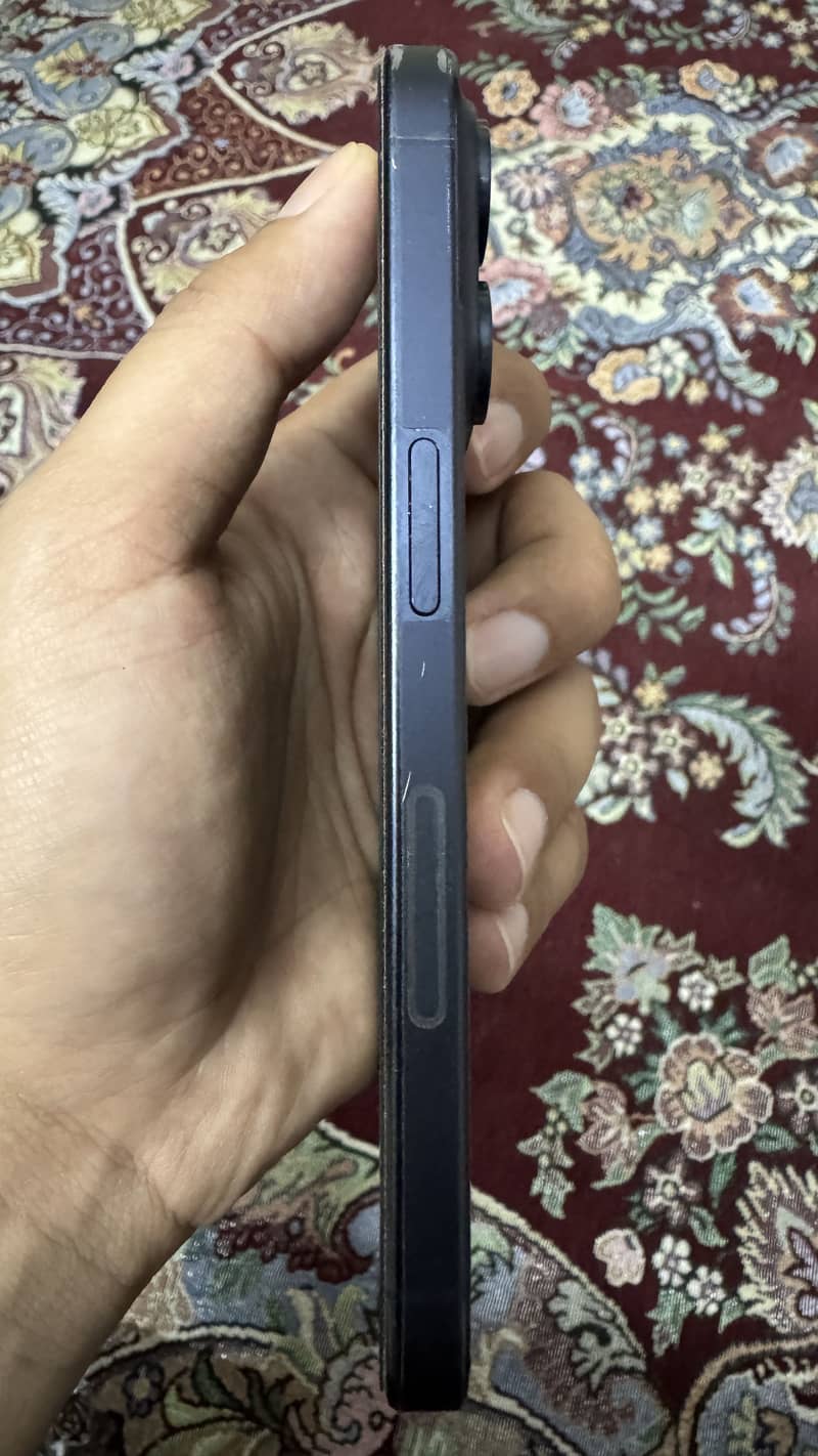 Iphone 15 pro 2