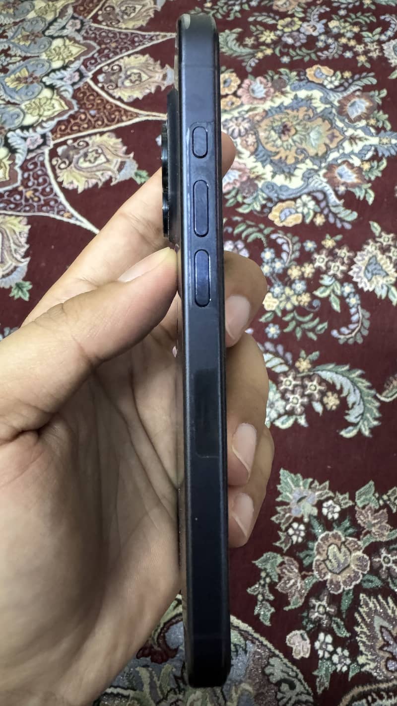 Iphone 15 pro 3