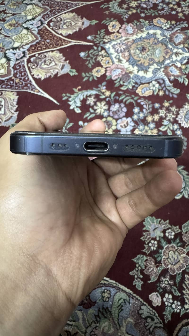 Iphone 15 pro 4