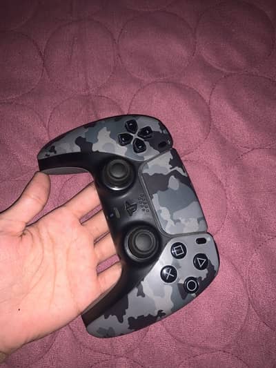 PS5 camouflage contorller