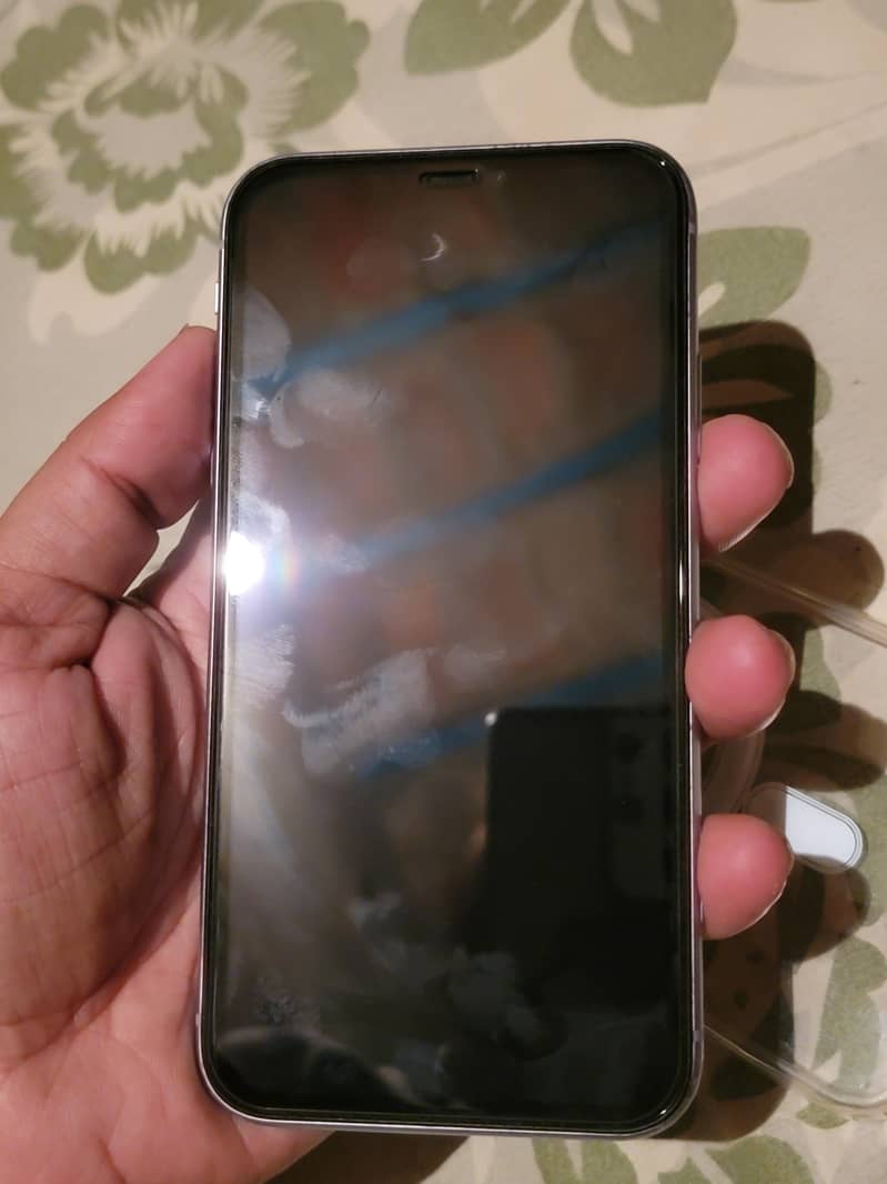 IPhone 11 5