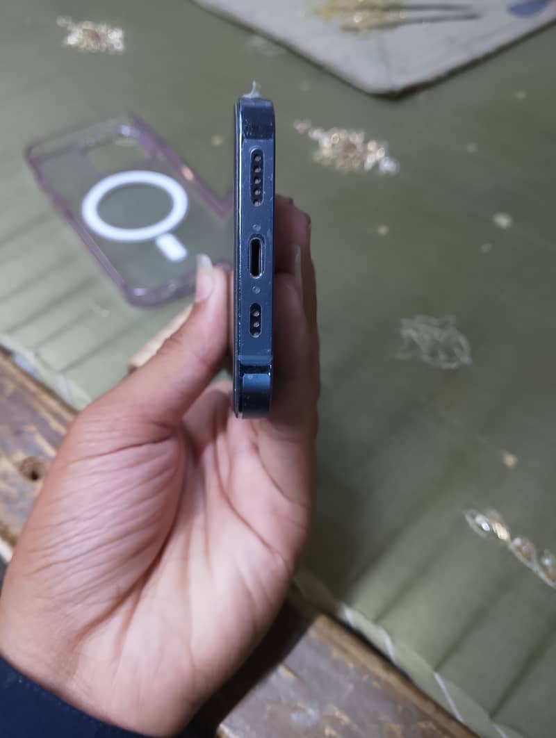 iPhone 13 Pro 2