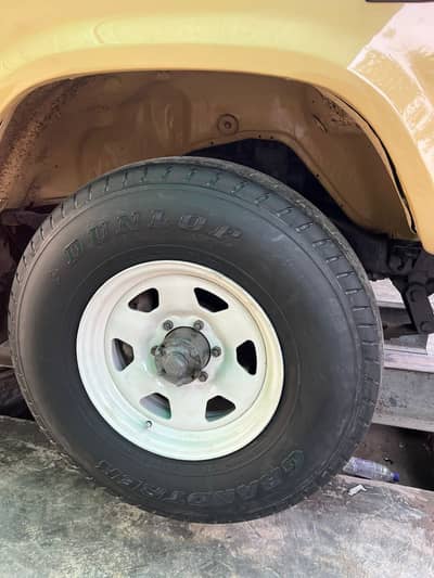 Dunlop Tyres Land Cruiser/Nissan/Mitsubishi/Hilux/Jeep