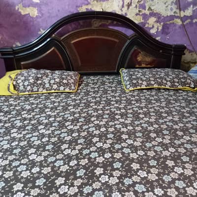Bed and 2 side table condition is good urgent for sale
