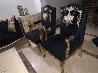 branded sofa- 6 seater Luxury sofa set - 2 chairs