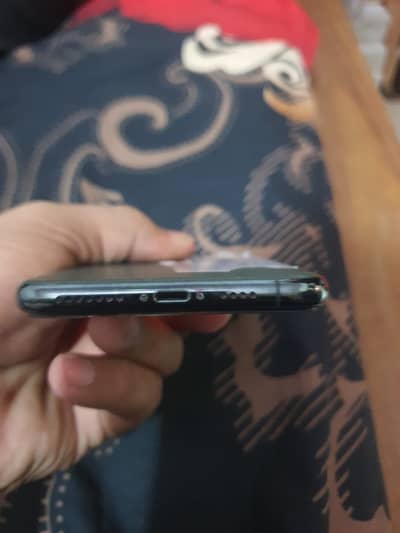 IPHINE 11 pro max