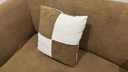 Bubble texture 5 seater sofa with cushions