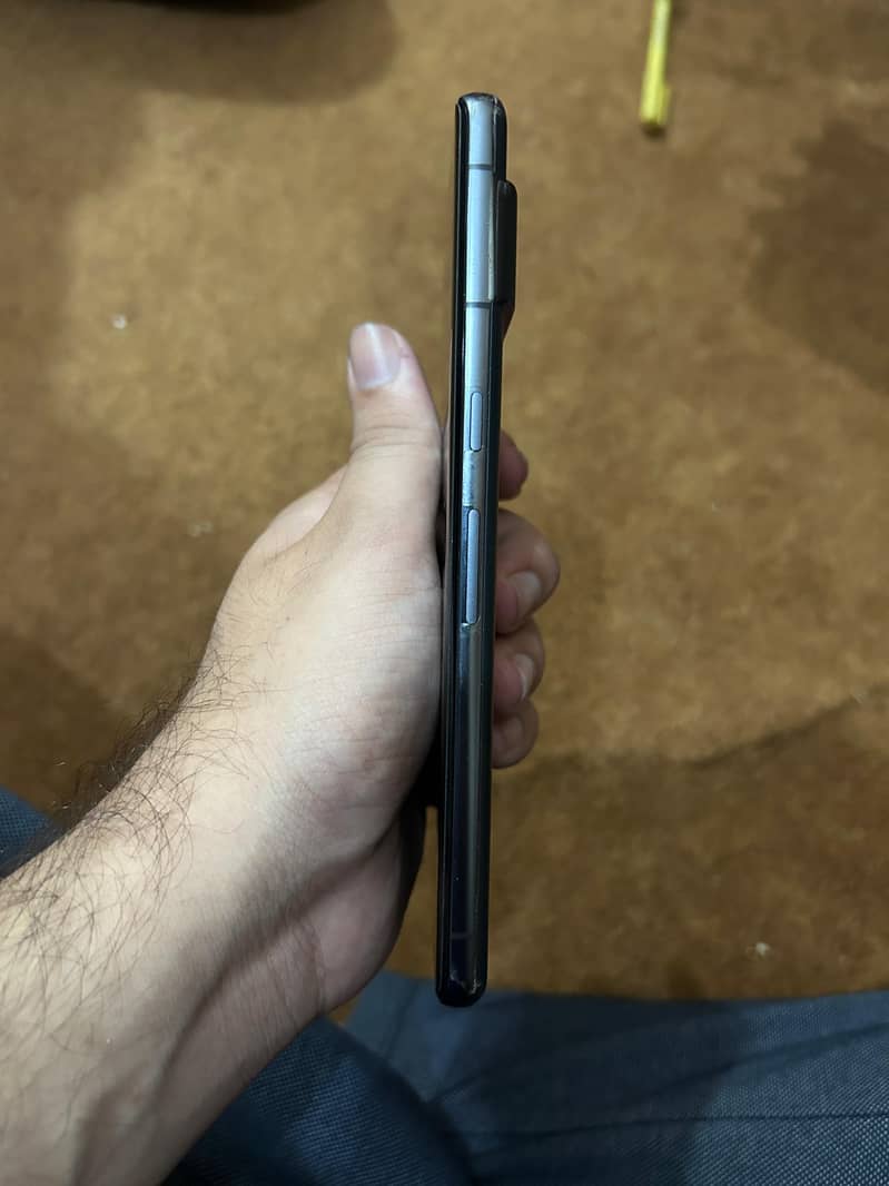 Google pixel 7 pro 4